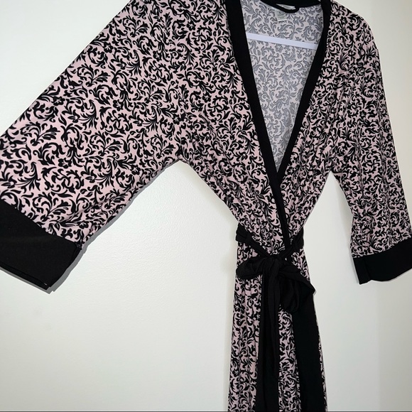 NWOT Marilyn Monroe Lightweight Wrap Dress Robe Jersey Fabric Sz Small - Picture 3 of 4